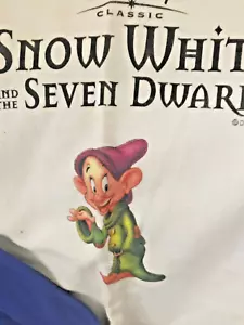 Disney Snow White and the Seven Dwarfs T Shirt - Picture 1 of 4