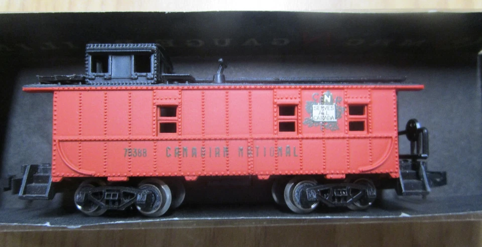 N Gauge Canadian National Caboose #7388 by MRC (BB35) - Image 1 of 2