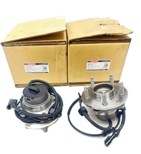 Motorcraft Front Wheel Hub & Bearing w/Sensor Pair 03-04 Crown Victoria Town Car - Picture 1 of 6