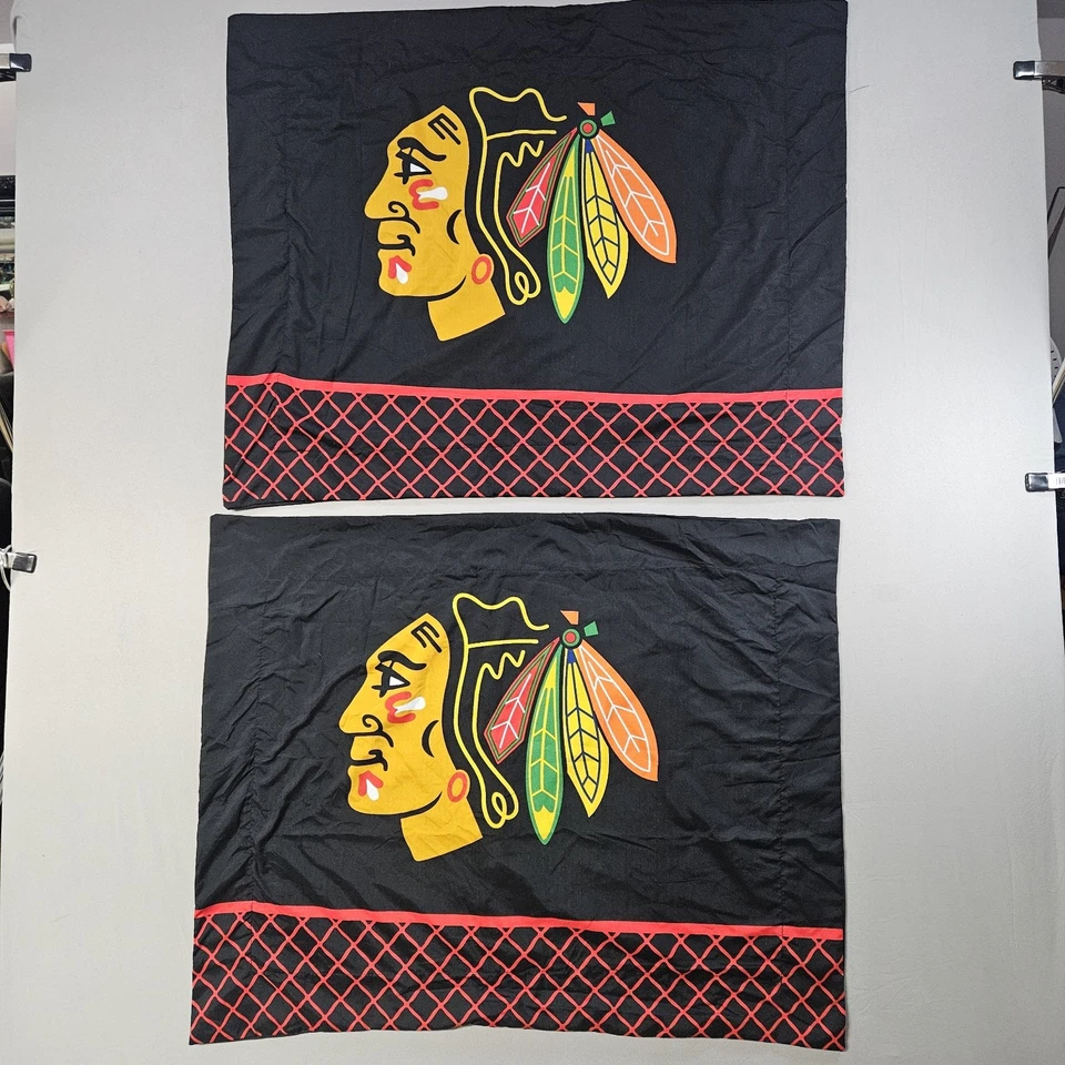 Juego de 2 fundas de almohada de hockey negras Northwest Chicago Blackhawks Foto 1 de 4