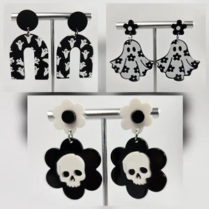 Lot of 3 Halloween Dangle Earrings – Ghosts & Skulls, Costume Jewelry, Friction - Picture 1 of 6