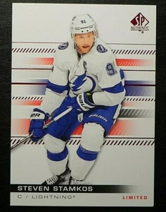 2019-20 19/20 SP auténtico rojo limitado #52 Steven Stamkos Tampa Bay Lightning - Imagen 1 de 2