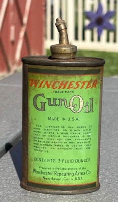 ACEITE PISTOLA WINCHESTER antiguo RARO verde práctico engrasador LATA LATA BRAZOS repetitivos Foto 1 de 4