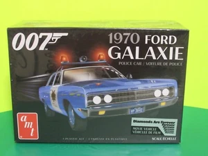AMT James Bond 007 1970 Ford Galaxie coche de policía kit de coche modelo de plástico 1:25 nuevo en caja - Imagen 1 de 5