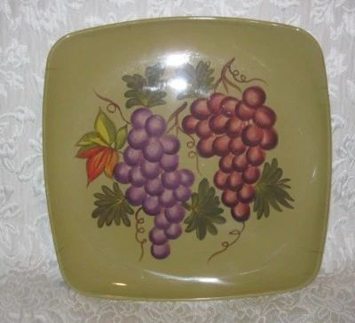 NOWT ~ TABLETOPS UNLIMITED DURAMEL Melamine Grapes 11" Square Plate Platter - Image 1 of 4
