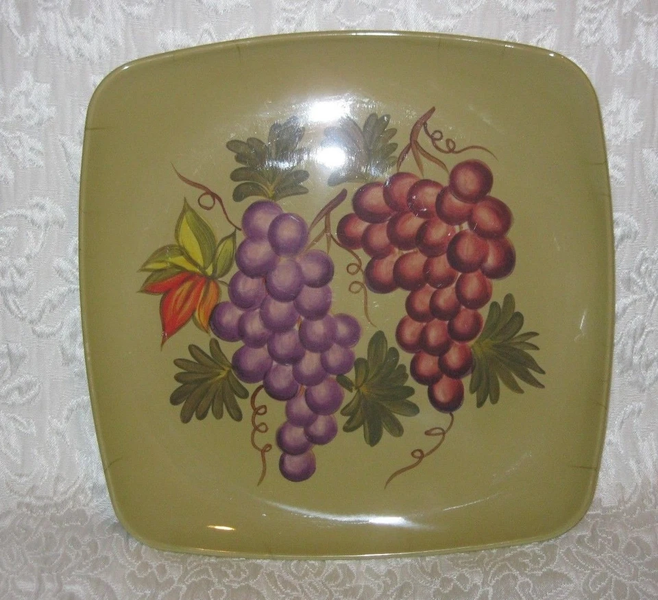 NOWT ~ TABLETOPS UNLIMITED DURAMEL Melamine Grapes 11" Square Plate Platter - Image 1 of 4
