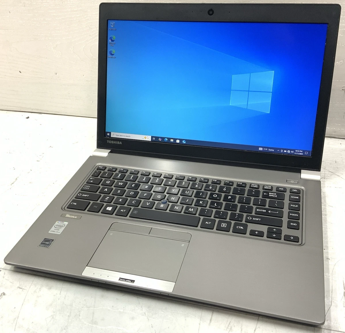 T08B【美品】東芝 薄型Core-i5第7世代/16GB/SSD256GB d T08B【美品