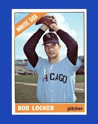 1966 Topps Set-Break #374 Bob Locker NR-MINT *GMCARDS* - Image 1 of 2