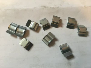 CLASSIC MINI ORIGINAL NOS BRITISH LEYLAND BREMSROHRCLIPS X10 11K9181 BMK2598 - Bild 1 von 2