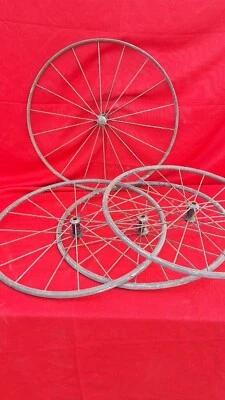 4 Roues Ancienne  landeau 1900 Vintage  - Photo 1/4