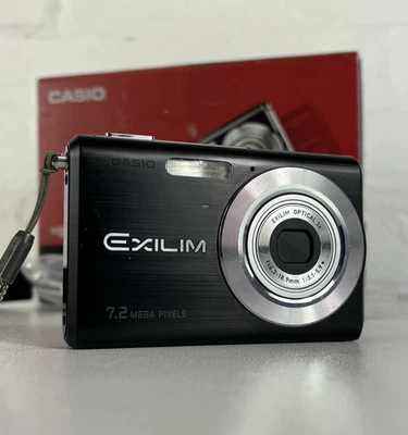 Casio Exilim EX-Z70 7.2MP Digital Compact Camera 3x Optical Zoom Silver #208 - Image 1 of 4