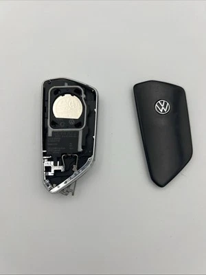 VW VOLKSWAGEN KEYLESS REMOTE SMART KEY NBGFS19 OEM. - Image 1 of 4