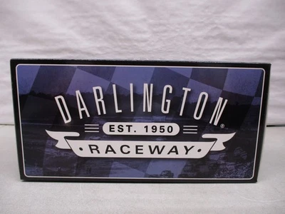 Action Chase Elliott NAPA Darlington 2016 1/24 Foto 1 de 3