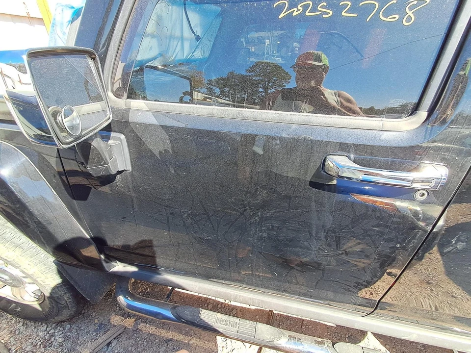 Used Front Left Door Assembly Front fits: 2007 Hummer H3 Front Left Grade A Foto 1 de 4