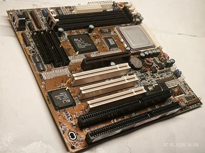 Premium Super Socket 7 ASUS P5A-B Motherboard, CPU & 256 MB RAM + Bonus - Image 1 of 4