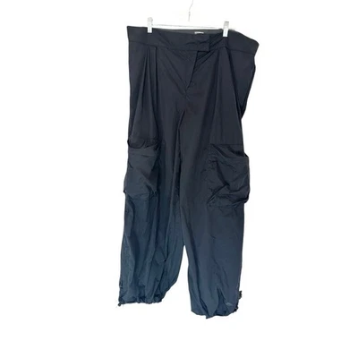 Женские черные нейлоновые мешковатые широкие штаны-карго Nike Plus Tech Pack XXL - Изображение 1 из 4