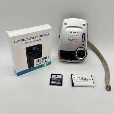 Fujifilm FinePix XP20 Digital Camera 14MP Compact w New Battery, SD Card Charger - Image 1 of 4