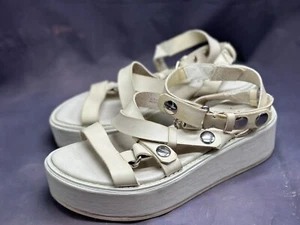 Sandalias cremosas Free People FR X FP plataforma vegana con tiras talla 8 Y2K - Imagen 1 de 12