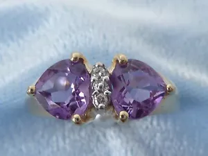 Anello in oro giallo 14 carati, cuori di ametista naturale 6 mm, diamanti 2, 1,5 mm, misura 6,25 - Foto 1 di 6