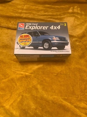 AMT Ertl  1/25 Scale  1996  Ford Explorer Factory sealed - Image 1 of 4