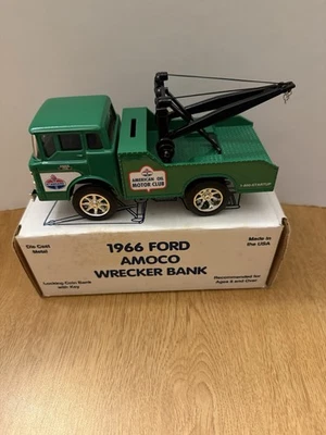 Camión grúa Ford Amoco 1966 Standard Oil Bank remolque Ertl Foto 1 de 4