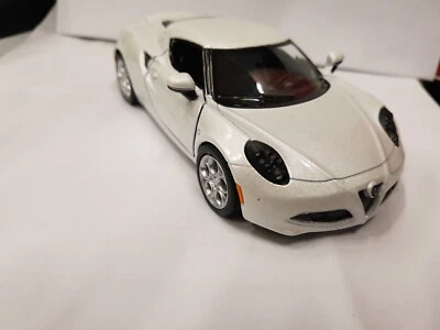 Alfa Romeo 4C White Kinsmart Toy Model 1/32 Scale Diecast Car New - Image 1 of 3