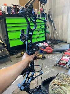 Bow And Arrow - Picture 1 of 5