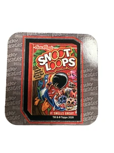 Wacky Packages Minis Series 1 Adesivo 2020 Bordo Rosso ANELLI SNOOT - Foto 1 di 1