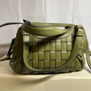 Cartera SIMPLY VERA WANG Buena Triple Compartimento Correa Ajustable, Mango Superior - Imagen 1 de 8