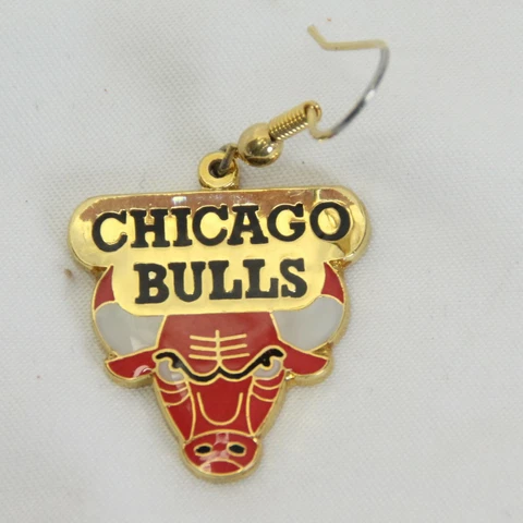 Chicago Bulls Single Pierced Earring NBA Basketball Cover