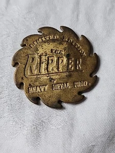 Hoja de Sierra Buzz Latón Pogs Slammer The Ripper Heavy Metal Edición Limitada Años 90’s - Imagen 1 de 2