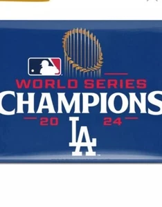 Dodgers Magnet 🔥world Series Champions 🔥2x3 ⚾️⚾️ - Picture 1 of 2