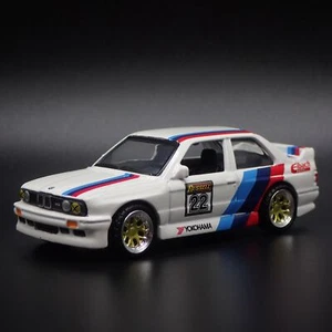 1986-1991 BMW M3 E30 Blanco 1:64 Escala Coleccionable Maqueta Modelo Fundido De - Imagen 1 de 7
