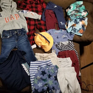 TODDLER 12-18M CLOTHING DISNEY, REEBOK, TOMMY, GAP, GARANIMALS - Picture 1 of 7