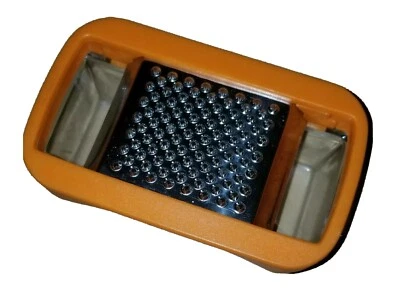 Rejilla pequeña, Zester.  Mini. Color naranja y cromo.  Foto 1 de 4