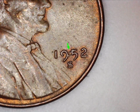 1952 S  LINCOLN WHEAT CENT - 2 DIE CHIPS IN DATE Cover