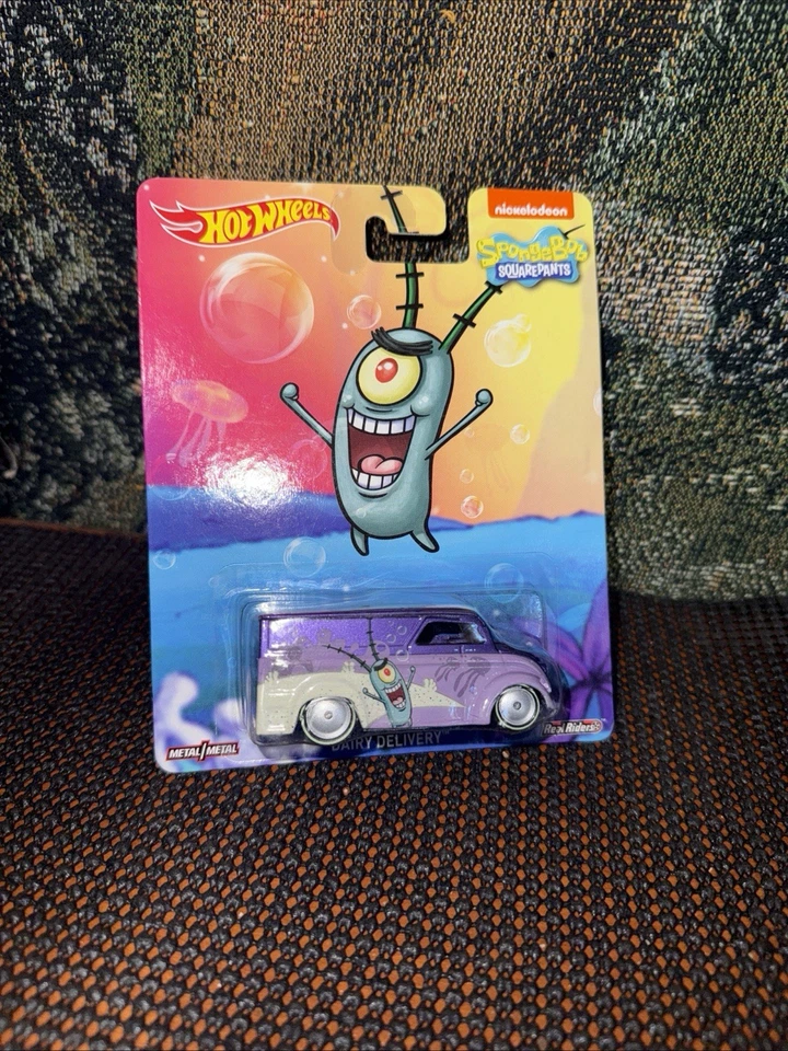 HOT WHEELS POP CULTURE NICKELODEON SPONGE BOB SQUARE PANTS DAIRY DELIVERY 2014 - Image 1 of 1