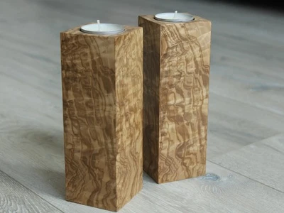 Candelabros de madera burl marrón claro Foto 1 de 4