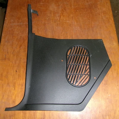 1965-66 GM A-Body L/Side Interior Kick Panel Novo Repo Sem Ar Chevelle, GTO - Imagem 1 de 4