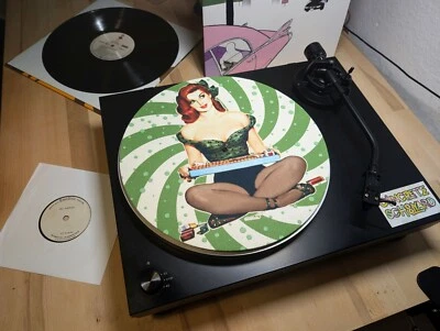 CONCRETE SCHOOLYARD 60's Pin Up Girl Felt Record Player Turntable Slipmat Mat, Northern Soul Mod KTF