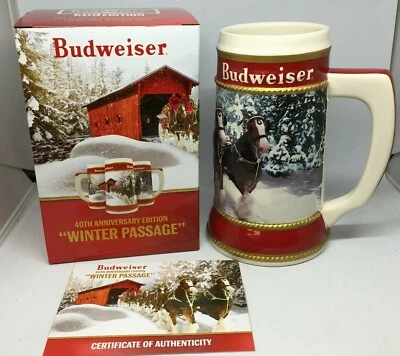 Taza de cerveza Budweiser Holiday Stein 2019 de la serie anual de Navidad paso de invierno Foto 1 de 4