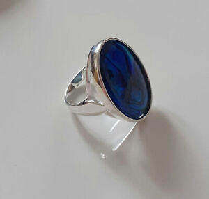 BRAND NEW STERLING SILVER LARGE OVAL RING SET WITH A BLUE PAUA SHELL sizes L-R