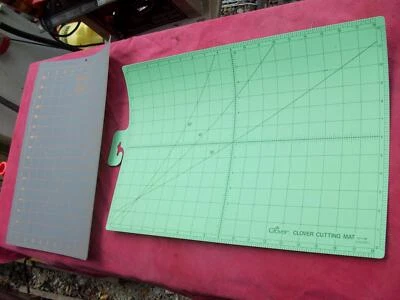 INDIANA FIND= 2 TAPETES DE CORTE - 12" X 18"= TRÉBOL Y FISKARS AMBOS NUEVOS Foto 1 de 4