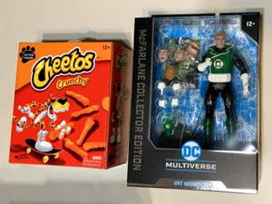 Guy Gardner Green Lantern McFarlane Collector Edition & Jada Cheetos- Bundle Lot - Picture 1 of 4
