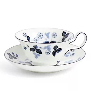 Taza de té y platillo Wedgwood Wild Strawberry Inky Blue 177 ml - Imagen 1 de 7