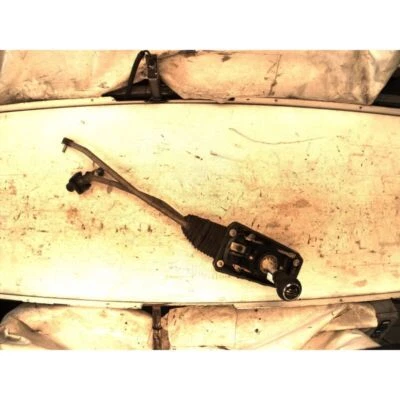 GEAR LEVER FOR VOLKSWAGEN PASSAT (00-05) 1.8 20V TURBO (110KW) SW 2000 — 第 1/4 张图片