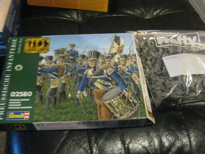 3 cajas de infantería prusiana de Revell en escala 1/72 #2580 Foto 1 de 2