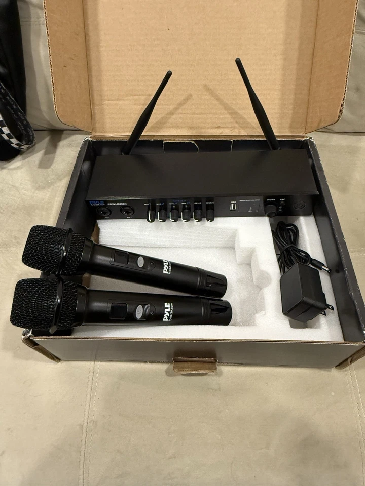 Pyle Digital Wireless Microphone System; Bluetooth - 2 Handheld Mics,- PDWM813BK - Image 1 of 1