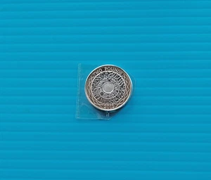 £2 Coin. TECHNOLOGY STANDING ON THE SHOULDERS OF GIANTS 2012 BUNC. - Picture 1 of 2