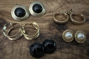 Colección de 5 Pendientes Clip Botón Redondo Aro Perla Imitación Negro Tono Dorado - Imagen 1 de 7